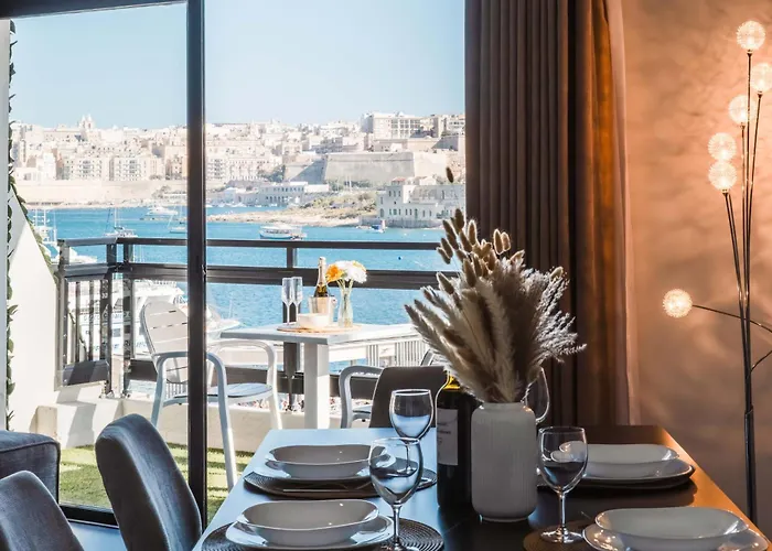 Location-2br Seafront & Steps From Ferry By Arco Collection * Sliema