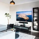Location-2br Seafront & Steps From Ferry By Arco Collection Apartamento *