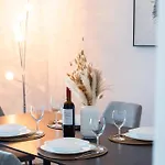 Location-2br Seafront & Steps From Ferry By Arco Collection Apartamento Sliema