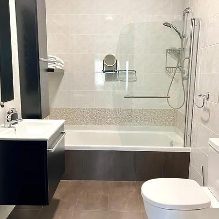 Location - 2br Seafront & Steps From Ferry By Arcobnb Sliema