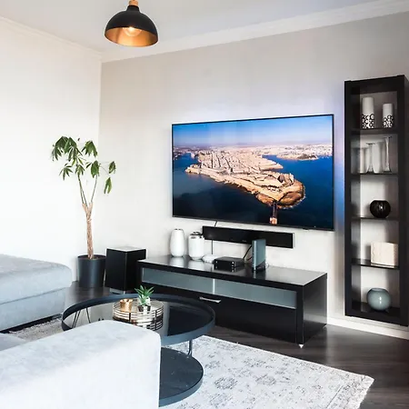Location-2br Seafront & Steps From Ferry By Arco Collection Lägenhet *