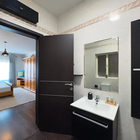 Lägenhet Location-2br Seafront & Steps From Ferry By Arco Collection *