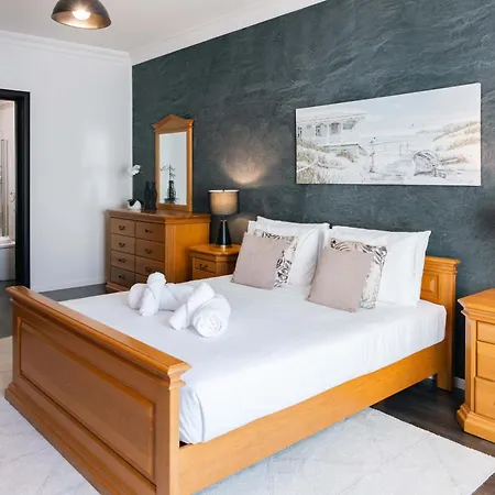 Location-2br Seafront & Steps From Ferry By Arco Collection * 슬리에마