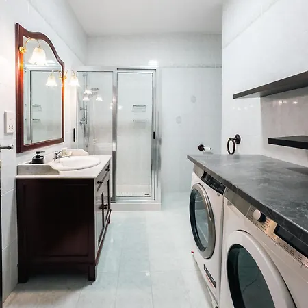 아파트 Location-2br Seafront & Steps From Ferry By Arco Collection 슬리에마