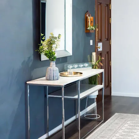 Location-2br Seafront & Steps From Ferry By Arco Collection 슬리에마