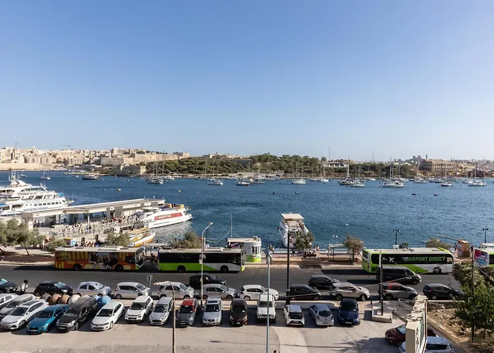 Apartment Location-2br Seafront & Steps From Ferry By Arco Collection