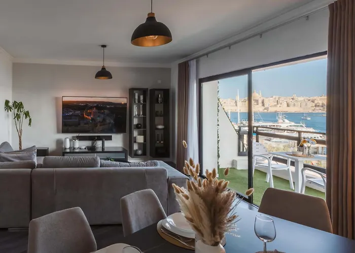 Location-2br Seafront & Steps From Ferry By Arco Collection *