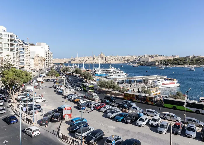 Location-2br Seafront & Steps From Ferry By Arco Collection * סליאמה